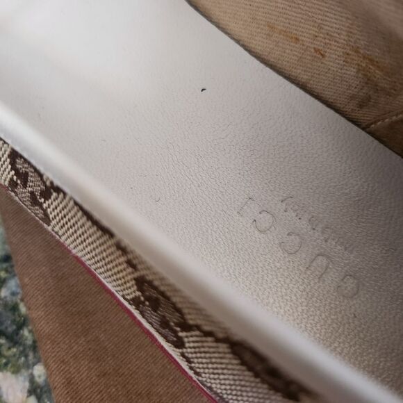 Gucci Women's Beige Slip-On Shoes - Picture 9 of 14